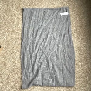 100% cashmere grey infinity loop scarf new with tags